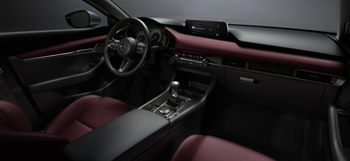 Kabinen i en Mazda3 med alle dens smukke detaljer.