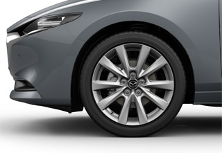 Jantes en alliage léger 18” en couleur argent sur la Mazda3 Sedan avec niveau de revêtement de siège Centre-Line