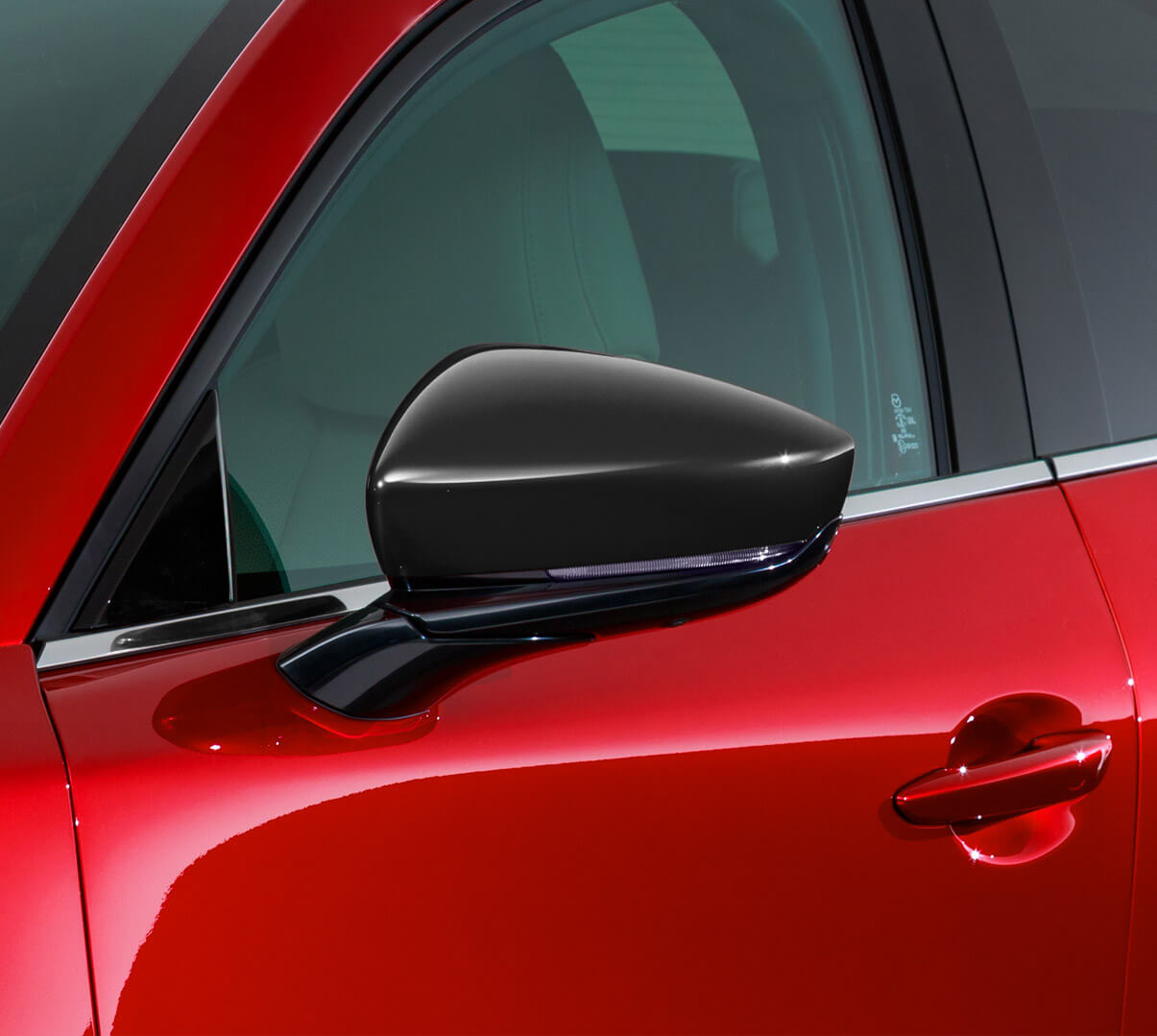 Black mirror covers for your Mazda CX-30 add a bit of two-tone flair. 