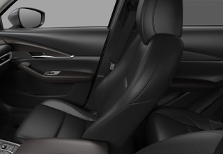 Asientos de cuero negro en el nivel de especificaciones Exclusive-Line del Mazda CX-30.