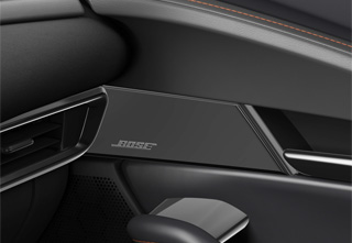 The BOSE sound system of the Mazda CX-30 in the Nagisa equipment level.