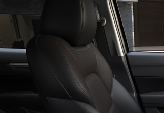 I sedili in pelle della Mazda CX-5 nella versione Centre-Line.