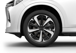 The 20-inch diamond-cut alloy wheels of the all-new Mazda CX-60 in the Takumi grade.