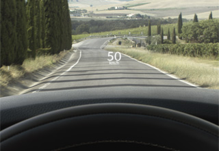 Head-up Display im Mazda CX-80 in der Ausstattungsvariante Takumi