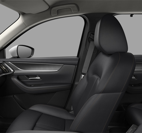 The Standard Black Leather Seat of the Mazda CX-80